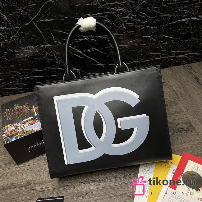 Dolce & Gabbana Calfskin DG Daily Shopper With DG Logo Print Black – 36x28.5x13 cm - 1