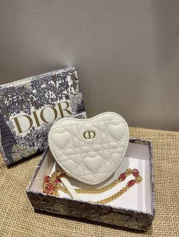 Dior Amour Dior Caro Heart Chain Bag White – 5097 – 11 x 10 x 1.5 cm