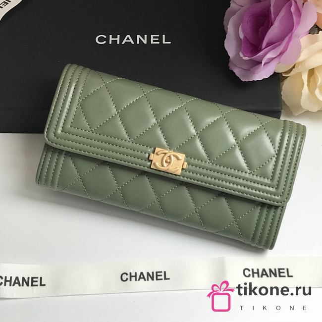 Chanel Leboy Imported Sheep Skin Gold Hardware Long Wallet Green – 80286 - 10.5x19x3 cm - 1