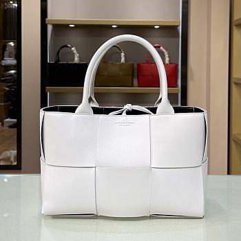 Bottega Veneta Calfskin SLIP Tote Handbag White – 44052 – 36x24x12cm