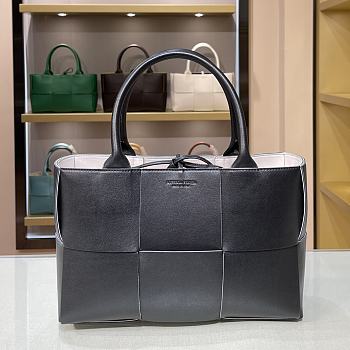 Bottega Veneta Calfskin SLIP Tote Handbag Black – 44052 – 36x24x12cm