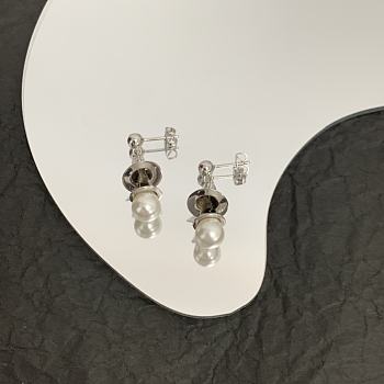 Bottega Veneta Stud Earrings With Pearl Silver 