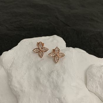 Louis Vuitton Star Blossom Stud, Pink Gold And Diamonds Per Unit - Q96944