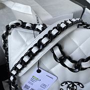 Chanel Flap Bag Goatskin Quilted White – 30x26cm - 6