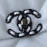 Chanel Flap Bag Goatskin Quilted White – 30x26cm - 2