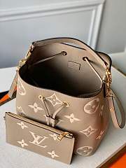 Louis Vuitton NoeNoe Bucket Bag 26cm - 4