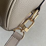 LOUIS VUITTON SPEEDY BANDOULIERE M58947 02 - 5