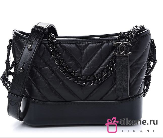 Chanel Chevron Hobo Bag Calfskin Black - 20x15x8cm - 1