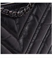 Chanel Chevron Hobo Bag Calfskin Black - 20x15x8cm - 3