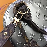 Louis Vuitton Alma BB Monogram Vernis M90584 - 2