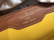 Louis Vuitton Capucines MM M48865 - 5