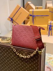 LOUIS VUITTON POCHETTE COUSSIN 20CM - 1