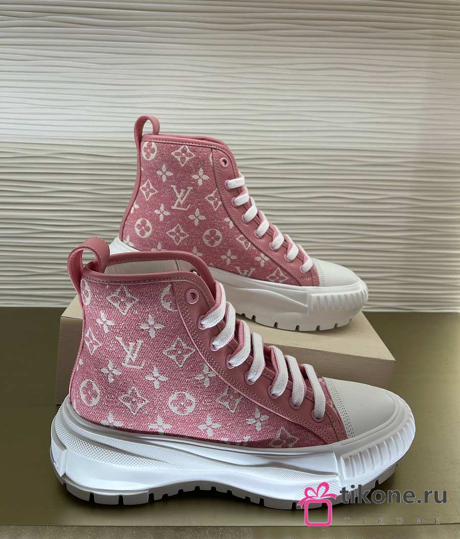 Shop Louis Vuitton MONOGRAM 2022 SS Lv squad sneaker boot (1A9S12