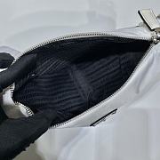 Prada Triangle leather triangle bag 1BH190 02 - 3