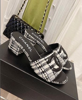 CHANEL Women Slipper 06