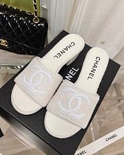 CHANEL Women Slipper 09 - 2