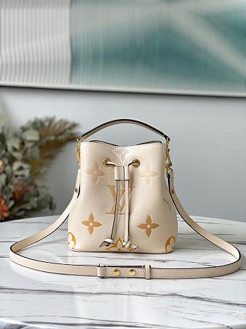 Louis Vuitton Neonoe BB bag  M45716