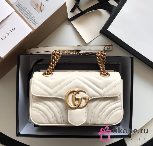 Gucci White Marmont Shoulder Bag 22cm  - 1