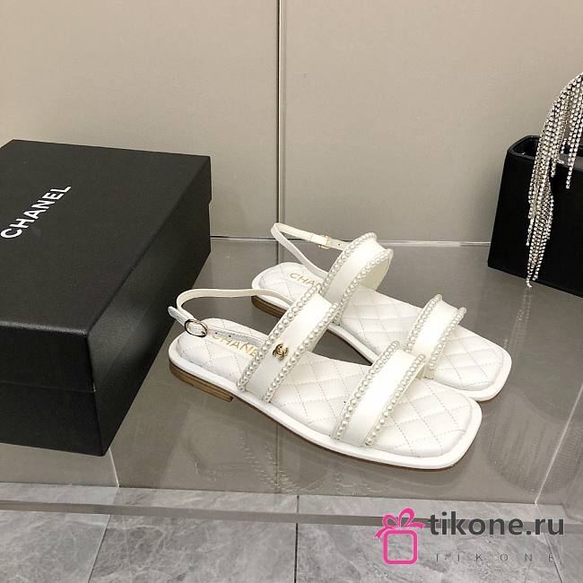 CHANEL Sandals Satin And Pearls White - 1