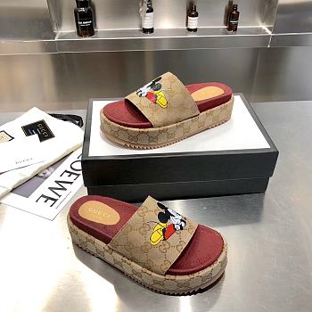 Gucci Slides 09