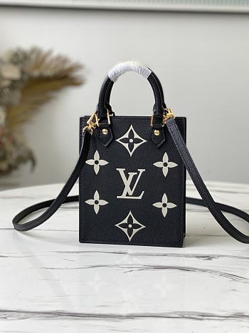 Louis Vuitton  Petit Sac Plat M57937 - 14x17x5cm