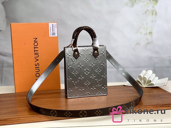 LOUIS VUITTON PETIT SAC PLAT M90564 01 - 1