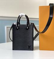 LOUIS VUITTON PETIT SAC PLAT M69575 02 - 1