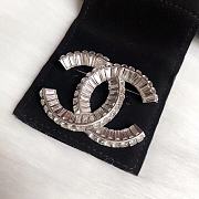 Chanel double c square diamond brooch - 2