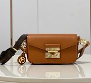 Louis Vuitton Swing Poch handbag M20393 Brown - 1