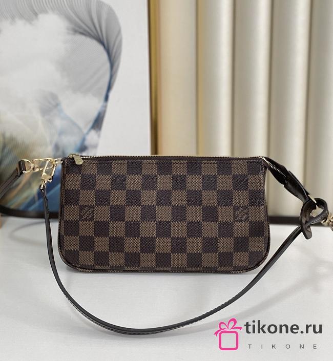 LOUIS VUITTON POCHETTE ACCESSOIRES 02 - 1