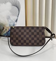 LOUIS VUITTON POCHETTE ACCESSOIRES 02 - 1