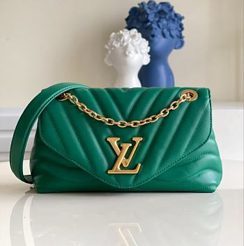 Louis Vuitton Wave V-shaped Quilted Chain Bag Green M58552