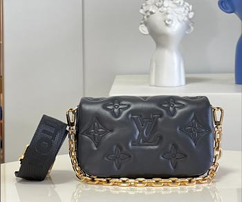 Louis Vuitton Bubblegram Wallet On Strap Bag M81398