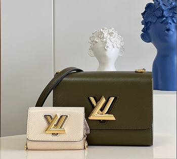 Louis Vuitton Twist Bag M50282 19CM