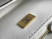 Chanel 14K Vanity Case White Caviar -  19×12×6cm - 6