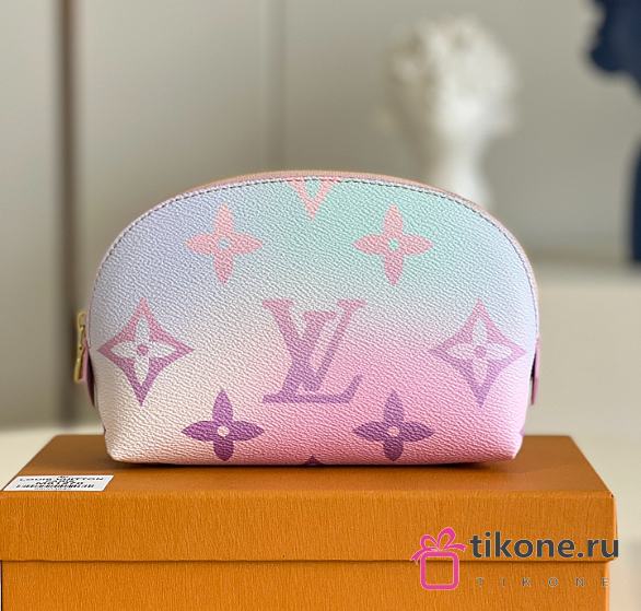 Louis Vuitton Cosmetic Bag M81270 - 1