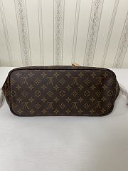 Louis Vuitton Neverfull Bag MM  - 2