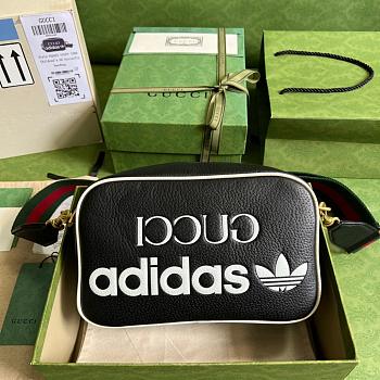 Gucci x Adidas Shoulder Bag Black - 25x16x9.5cm