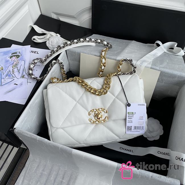 Chanel 19 White Lambskin Bag 26cm - 1