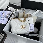 Chanel 19 White Lambskin Bag 26cm - 1