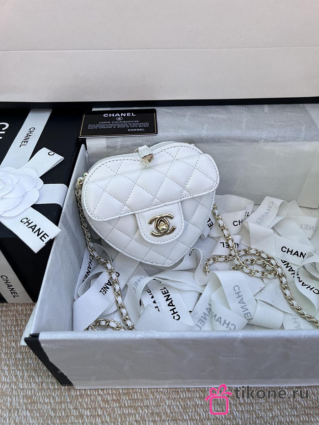 Chanel Mini Heart Chain White Bag - 13x12x5.5cm - 1