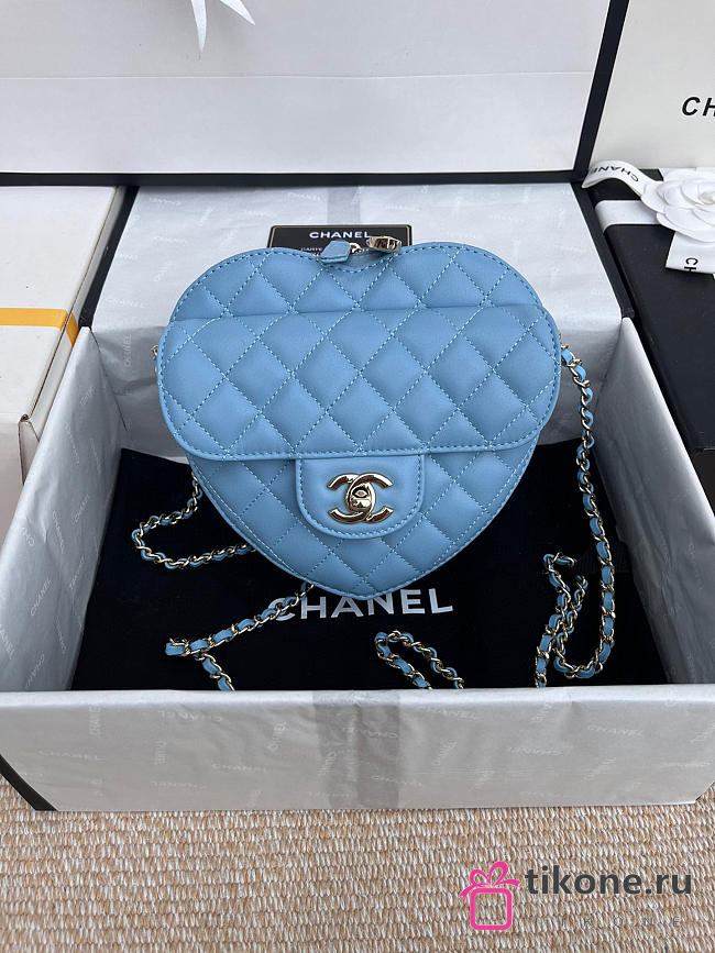 Chanel Heart Chain Blue Bag - 18x16.5x6.5cm - 1