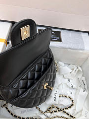 Chanel Heart Chain Black Bag - 18x16.5x6.5cm - 4