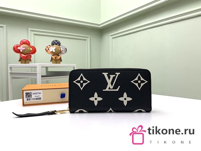 Louis Vuitton Wallets M69794 02 - 1