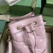 Gucci GG Matelassé bucket bag in Pink Size 17x20x10cm - 4