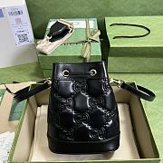 Gucci GG Matelassé bucket bag in Black Size 17x20x10cm - 4