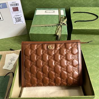 Gucci GG Matelassé pouch in Brown - 25.4x19x5cm