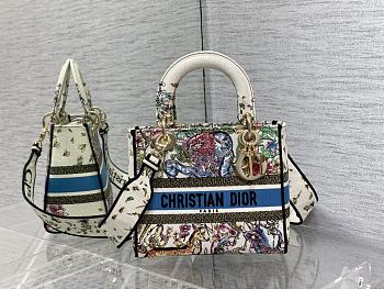 Dior Medium Lady D-LITE Bag White Size 24cm