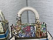 Dior Medium Lady D-LITE Bag White Size 24cm - 4