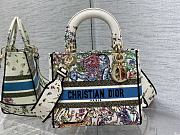 Dior Medium Lady D-LITE Bag White Size 24cm - 2